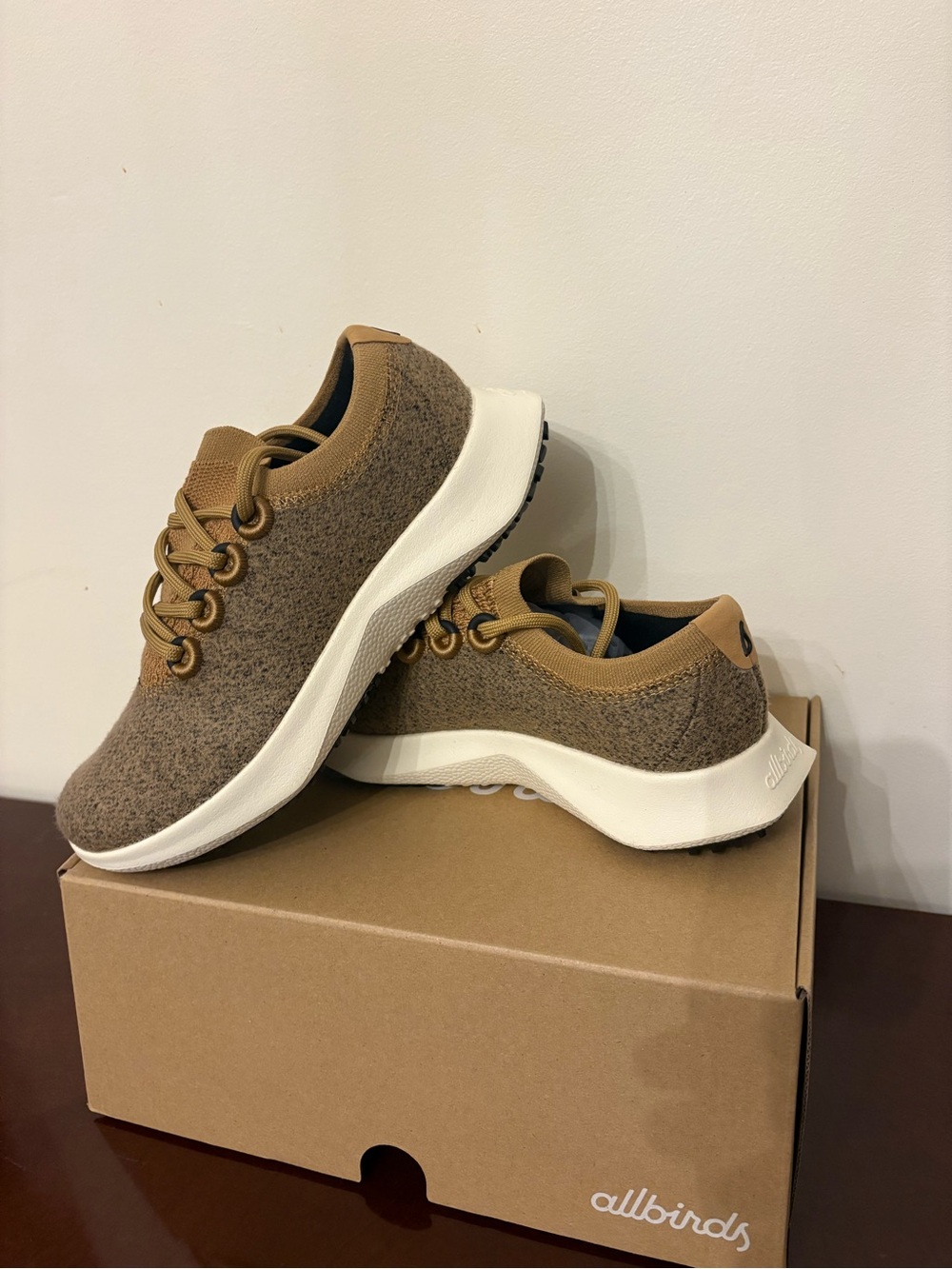 Allbirds Wool Dasher 2 Mizzle Sneakers Women’s Size 6 Stony Beige NIB
